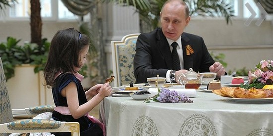 Путин признался в любви к внукам