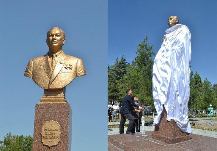 В Джизакской области установлен бюст Шарафа Рашидова