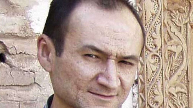 Племянник Ислама Каримова никак не получит паспорт