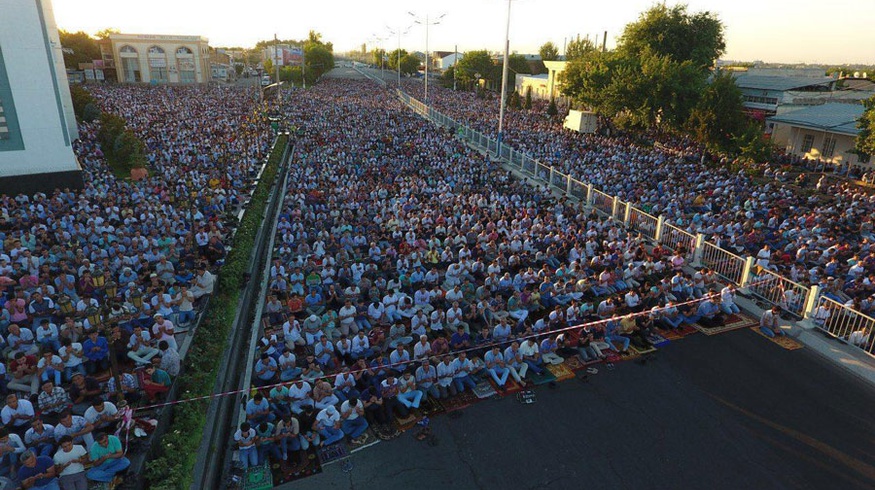 Праздничный намаз прошел в мечетях Узбекистана