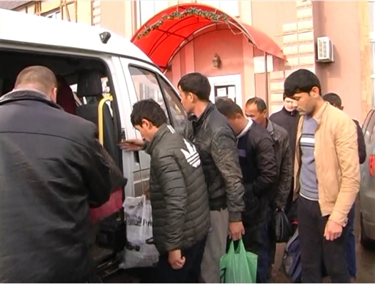 Россия с 1 октября начнет массовые депортации