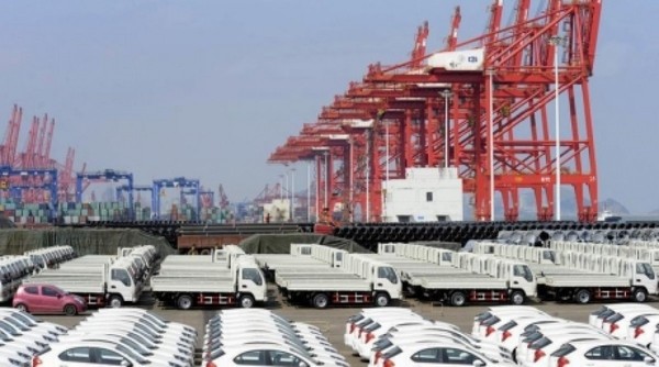 Китай выбросил белое полотенце в бою с Трампом