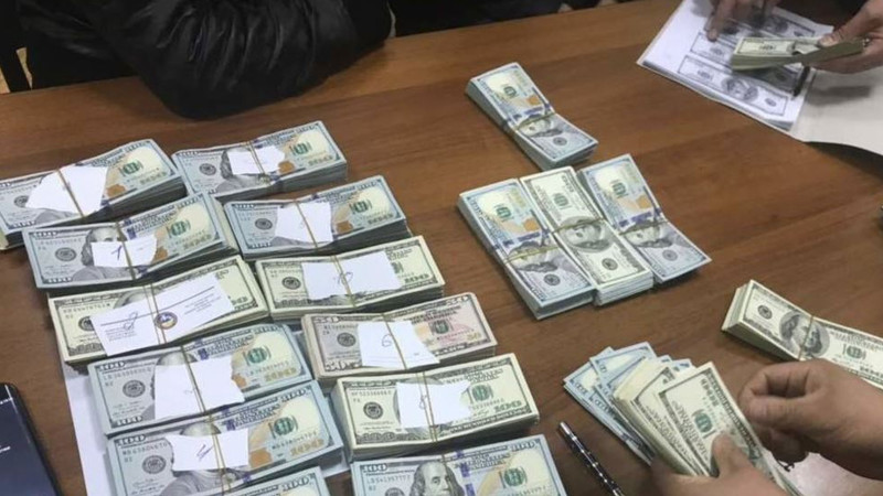 В Ташкенте черных валютчиков «повязали» с поличным