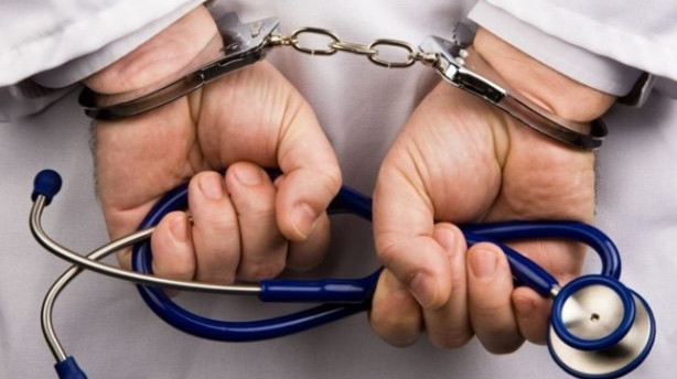 В Намангане фельдшер  "попросил"  $ 200 за покойника