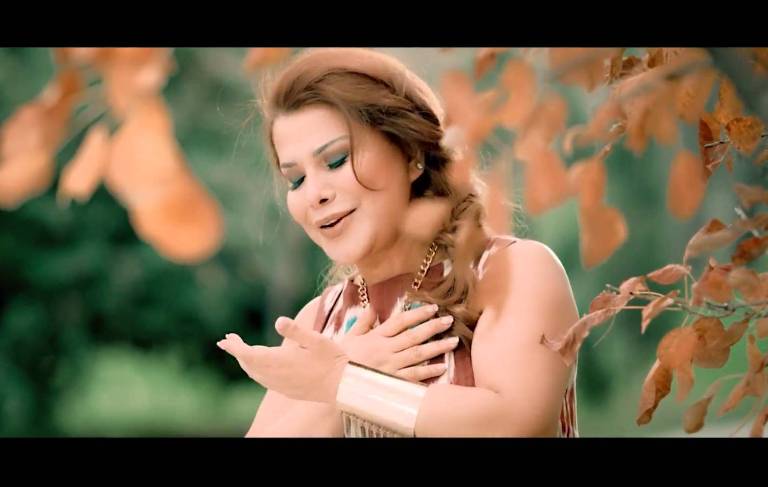 Юлдуз Усманова уехала на хлопок в Джизакскую область