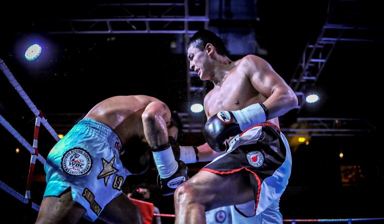 Узбекский боксер защитил пояс WBC Silver от китайца
