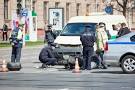 Водитель 40 метров тащил на двери авто инспектора УБДД  