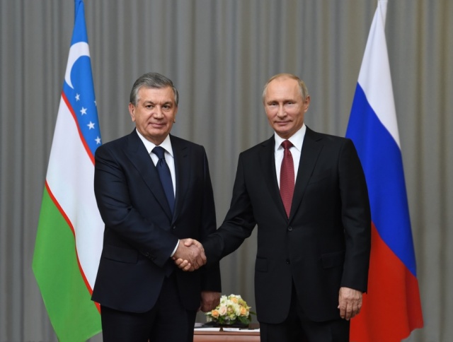 Кремль: Путин переговорил с Мирзиёевым