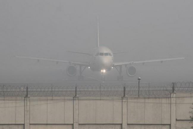 Аэропорт Ташкента открылся после тумана
