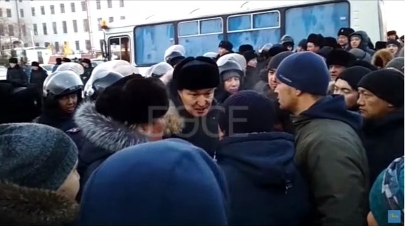 Улицы Караганды бурлят после убийства молодого казаха