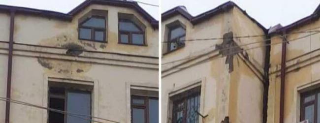 Ливень оставил новостройку без фасада