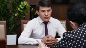 Скандального депутата выгнали из партии «Миллий тикланиш»