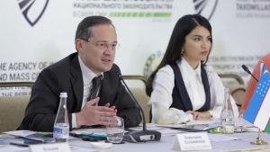 Правозащитники одернули Комила Алламжонова