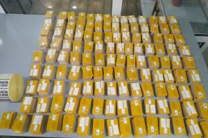 Контрабанду 6,3 тысячи SIM-карт пресекли в аэропорту Бухары