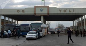 Граница Узбекистана: пройти за 30 минут
