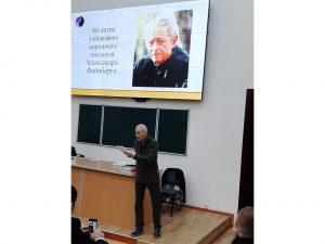 В Филиале «Губкинского» университета отметили юбилей Пушкинского медалиста