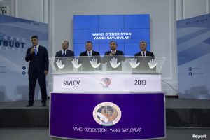 Партии раскритиковали высшее образование в Узбекистане