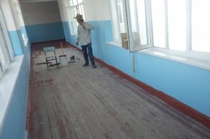 240 млн сумов на ремонт школы украли в Уртачирчикском районе