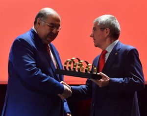 Алишер Усманов пожертвует на фехтование  млн