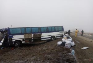 Автобус с 36 узбекистанцами столкнулся с КамАЗом под Волгоградом