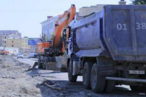 Двух сотрудников коммунальных служб завалило землей в Самарканде