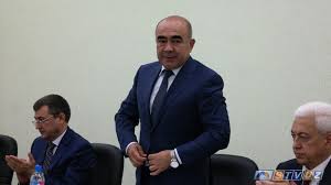 Каршинский облхоким озвучил размер своей зарплаты