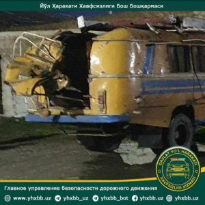Автобус взорвался на заправке в Гулистане