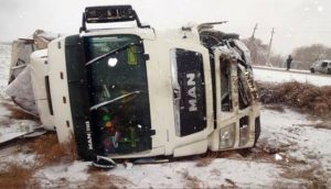 МВД: Matiz протаранил и опрокинул грузовик MAN, четверо погибших