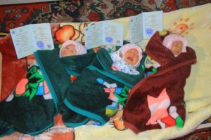 Девочек-тройняшек нарекли в честь президентской семьи в Намангане