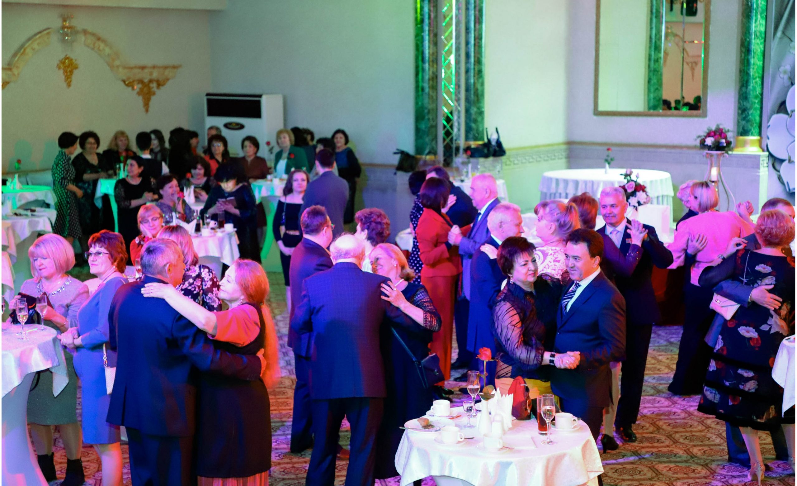 Богини Ташкента отметили 8 марта