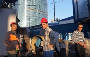 МИД: составляются списки узбекистанцев для эвакуации на родину