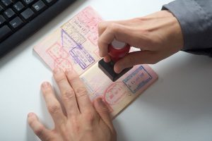До 5 мая продлили визы иностранцам в Узбекистане