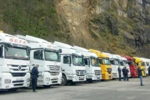 150 фур с узбекским хлопком застряли на границе с Турцией