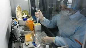 COVID-19 атакует: 390 заболевших узбекистанцев