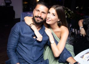 Грузинская солистка казахской «А" Студио» выбрала русского дипломата