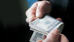 Замдекана пединститута пойман на взятке в  тыс в Нукусе