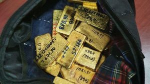 Андижанцу не дали вывезти из Кибрая 14 кило золотых слитков