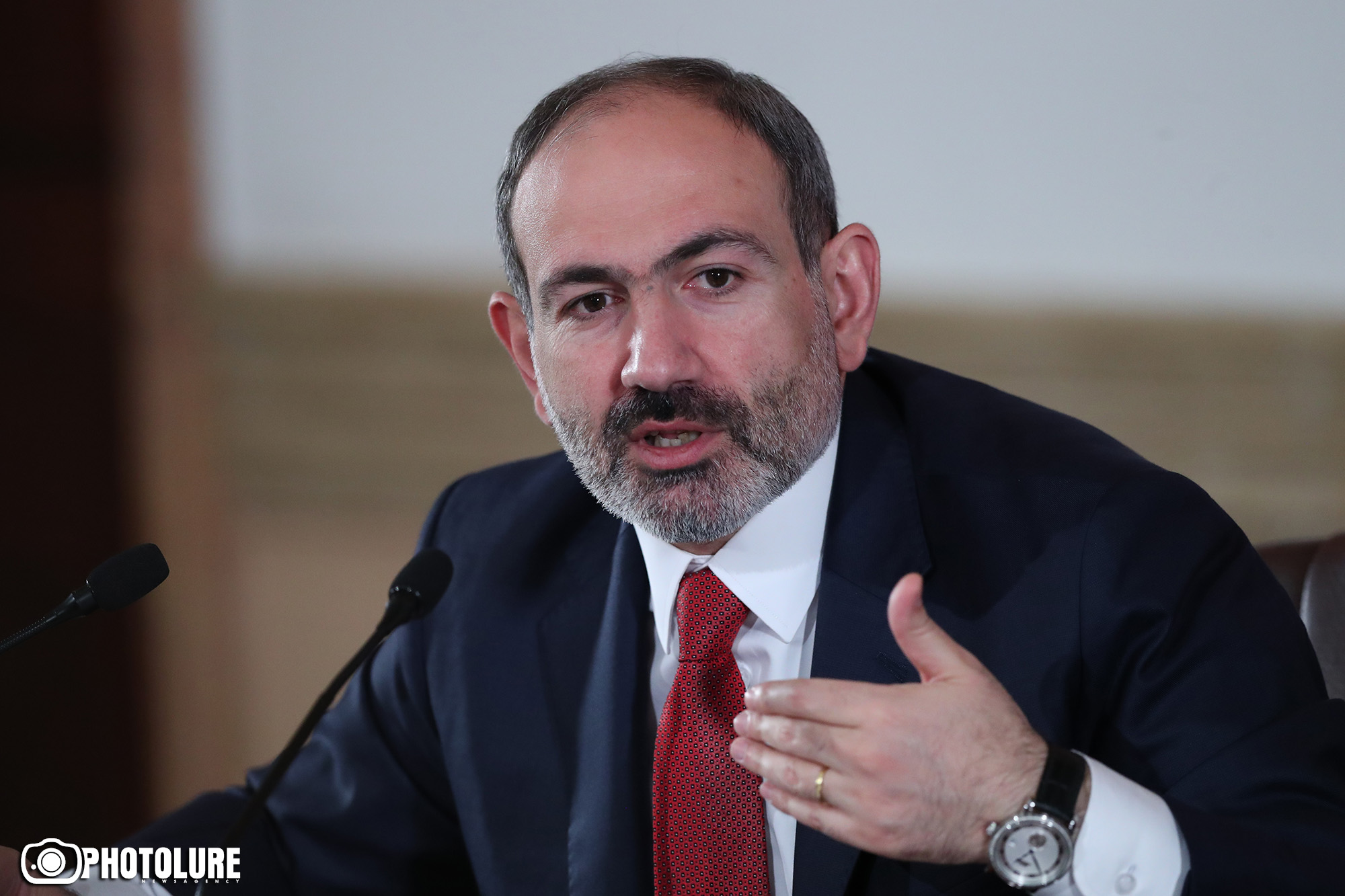 Пашинян обвинил церковь в смертельных грехах