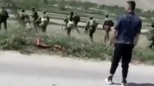 84 жителя пострадали в конфликте на киргизской границе