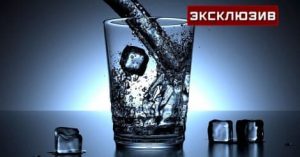 Диетологи: нельзя пить воду перед сном