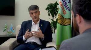 Лидер «Миллий тикланиш» Алишер Кадыров раскритиковал грамматику узбекского языка