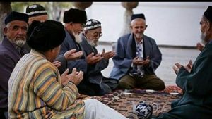 Пенсии и пособия повышают в Узбекистане