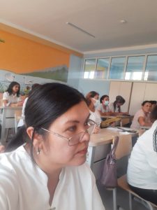 Учителя русского языка в национальных классах сверяют часы в Узбекистане