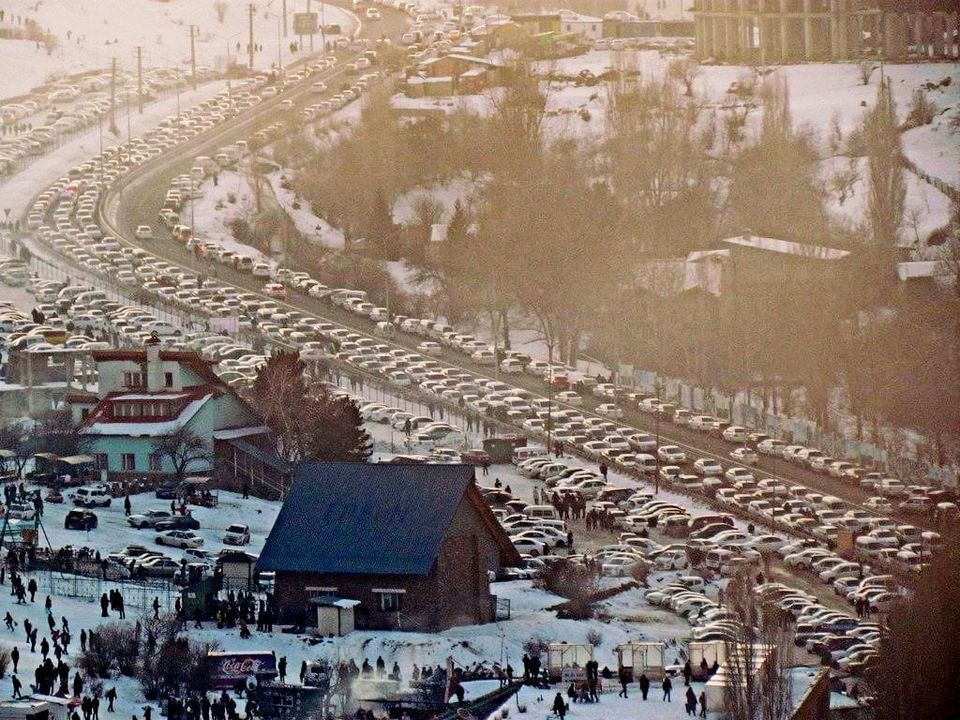  «Туристы» превратили Чимган в большую помойку