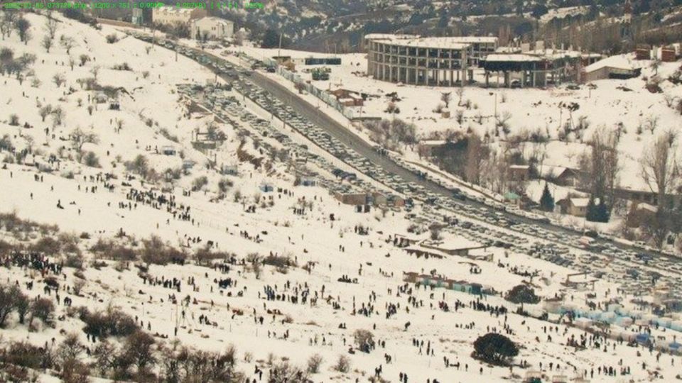  «Туристы» превратили Чимган в большую помойку