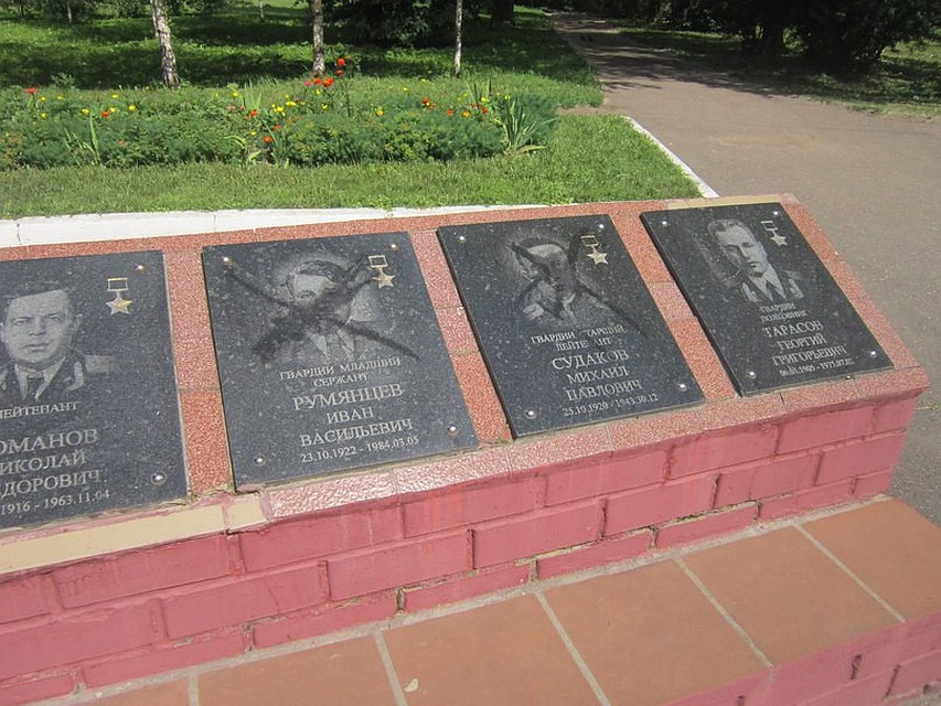 Литовцы перепишут надписи на могилах советских солдат