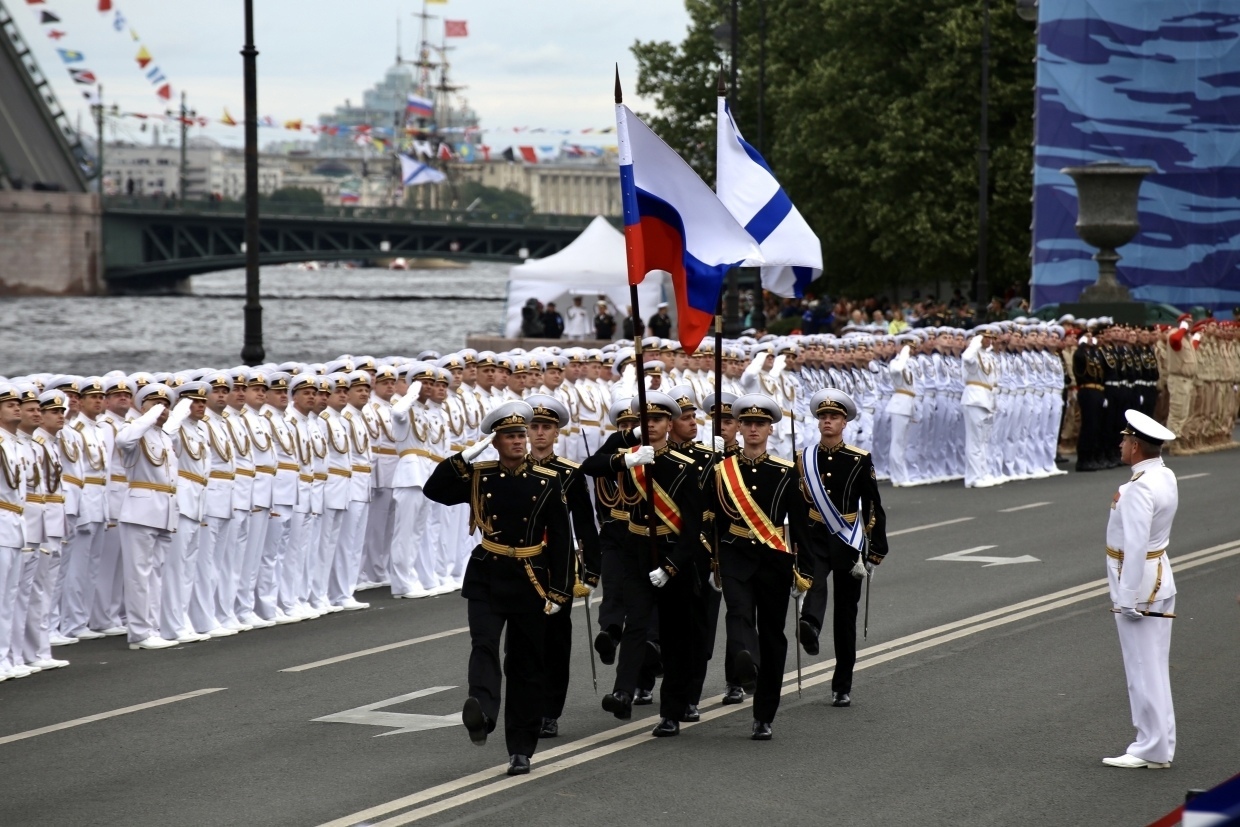 Путина должны были убить на морском параде в  Петербурге