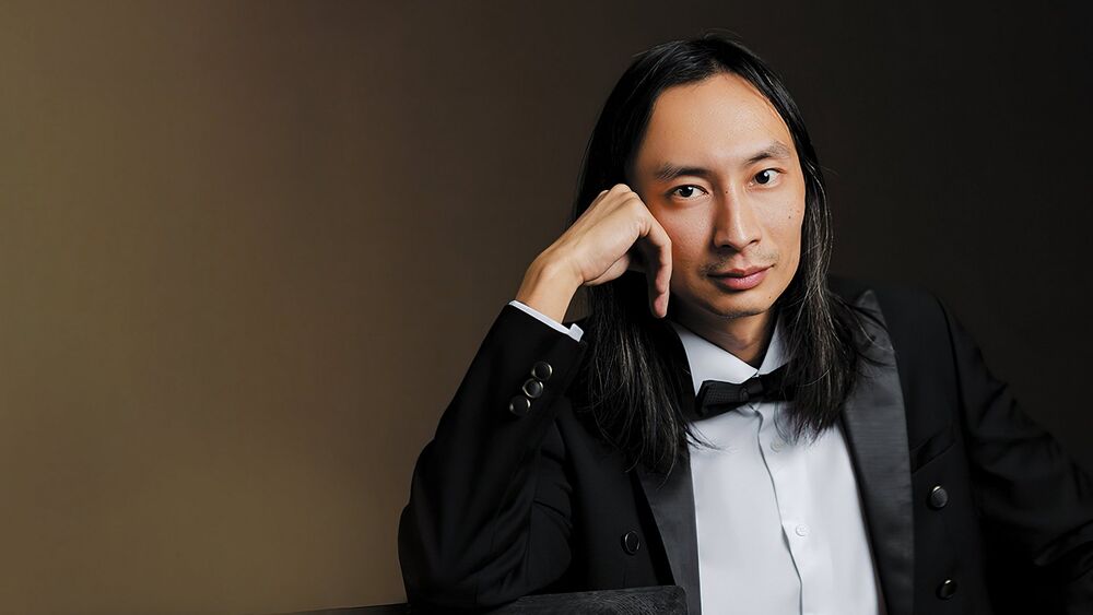 В Большой театр им. Навои не пустят в кроссовках