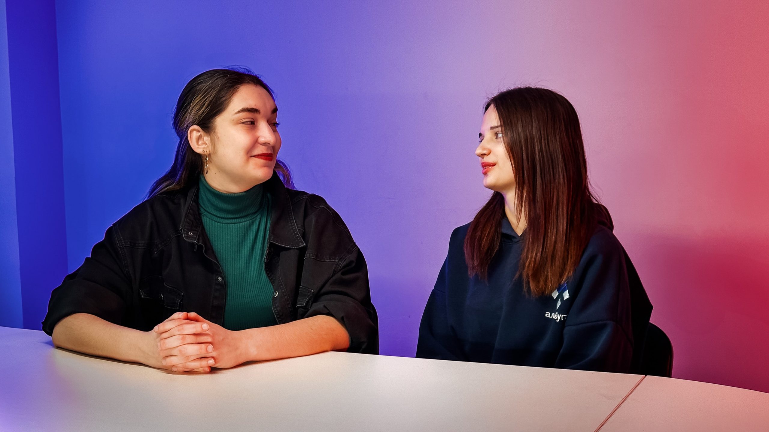 «Все зависит только от вас»: как девушки из СНГ начинают карьеру и строят будущее с «Алабуга Старт»