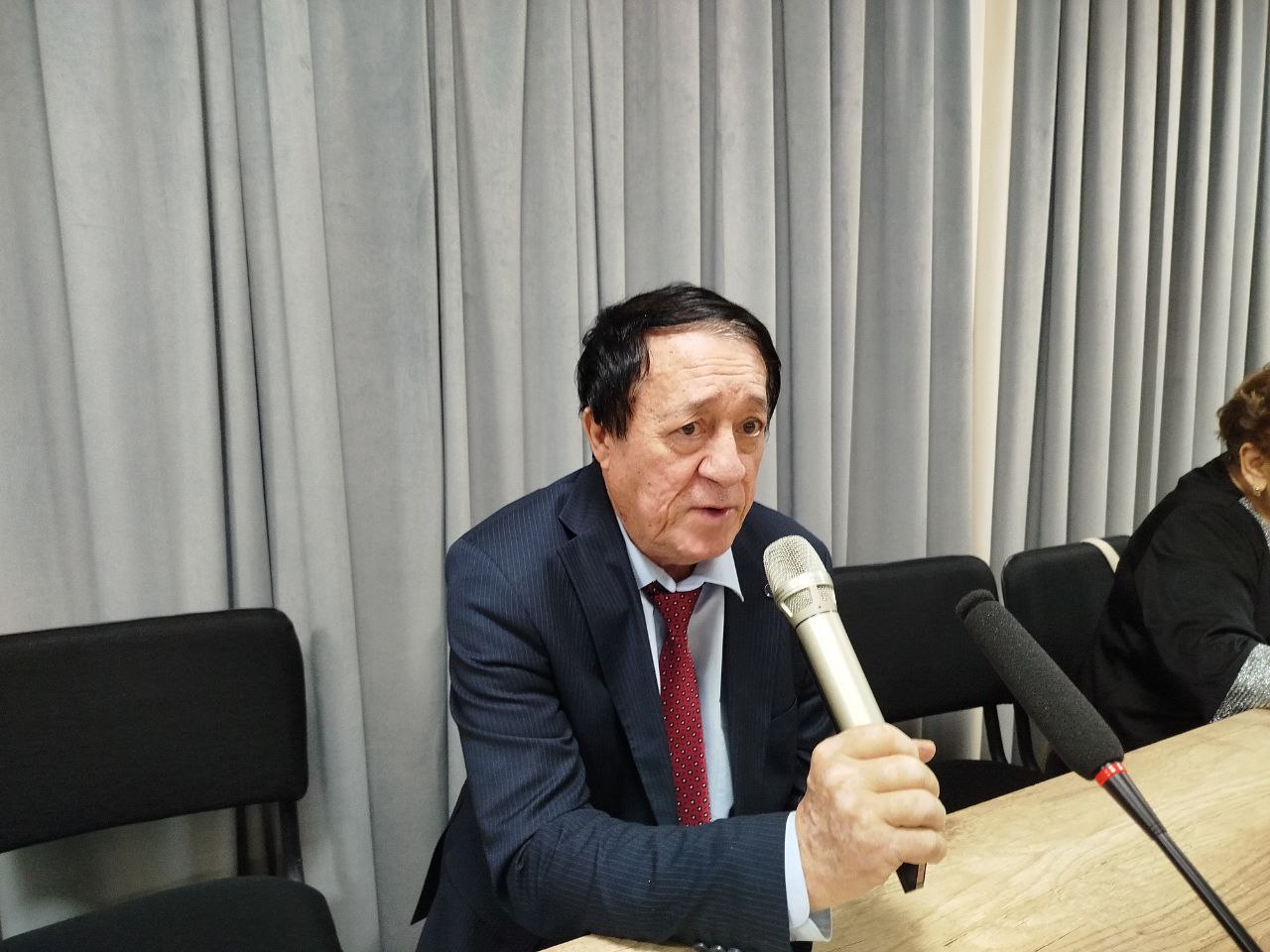 В Ташкенте прошел литературный вечер Николая Ильина